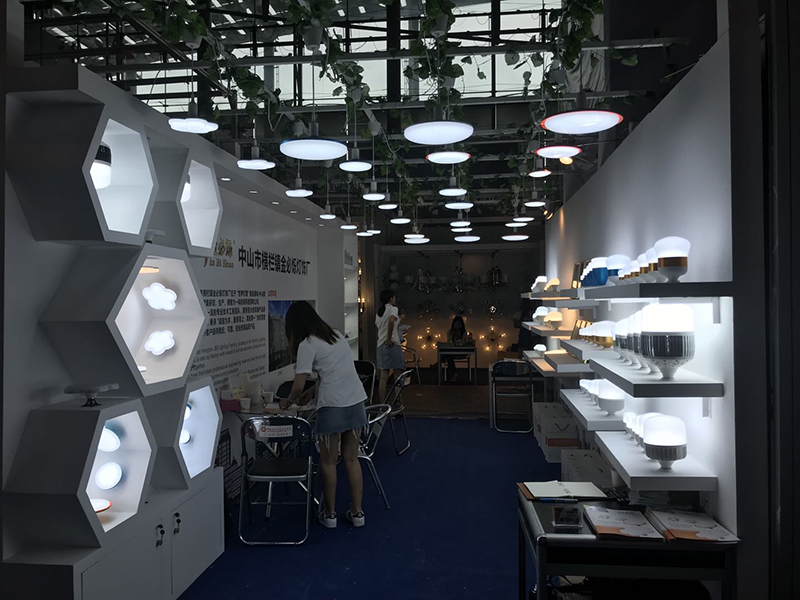 2024 guangzhou international lighting exhibition (3)